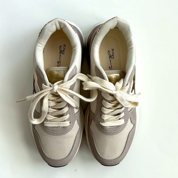 Vintage Havana Nude Glitter Sneakers - Picture 2 of 9